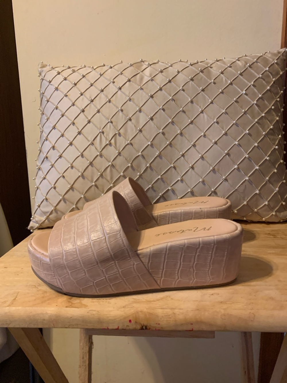 Coconuts by Matisse Faux-Croc Platform Slides in Light Pink